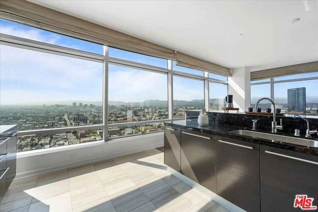 900 W Olympic Boulevard 34j, Los Angeles, California 90015 home-pic-5